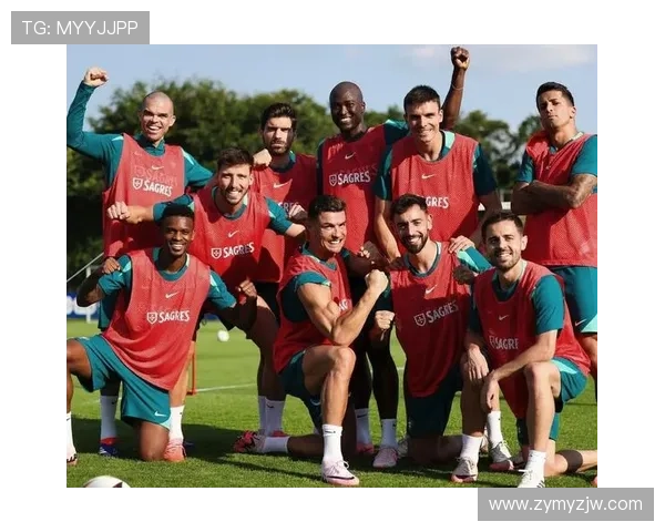 足球明星在绿茵场上的魅力瞬间与帅气时刻回顾